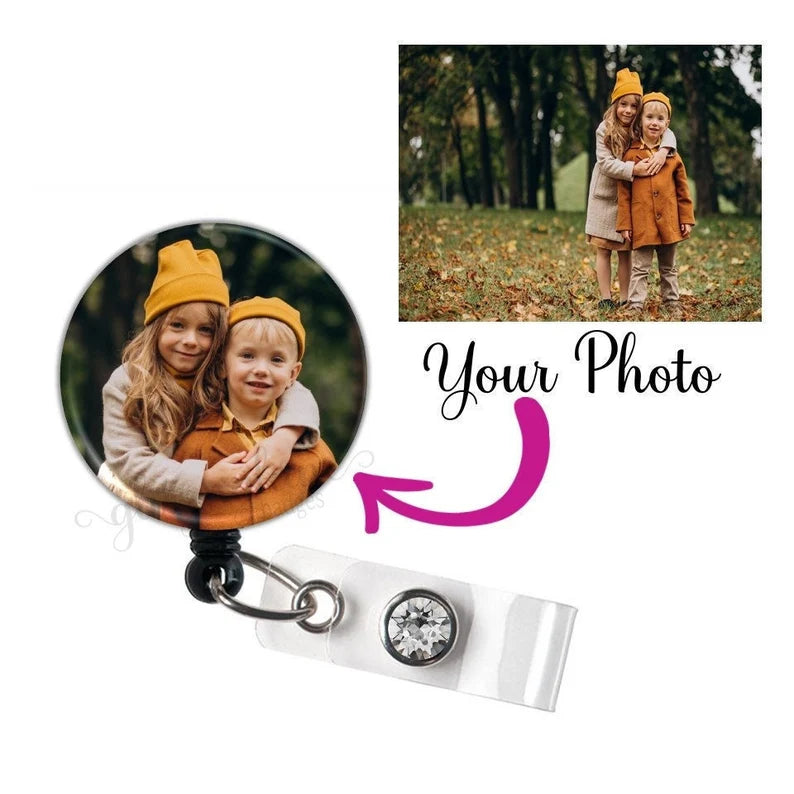 Custom logo -badge reel & topper