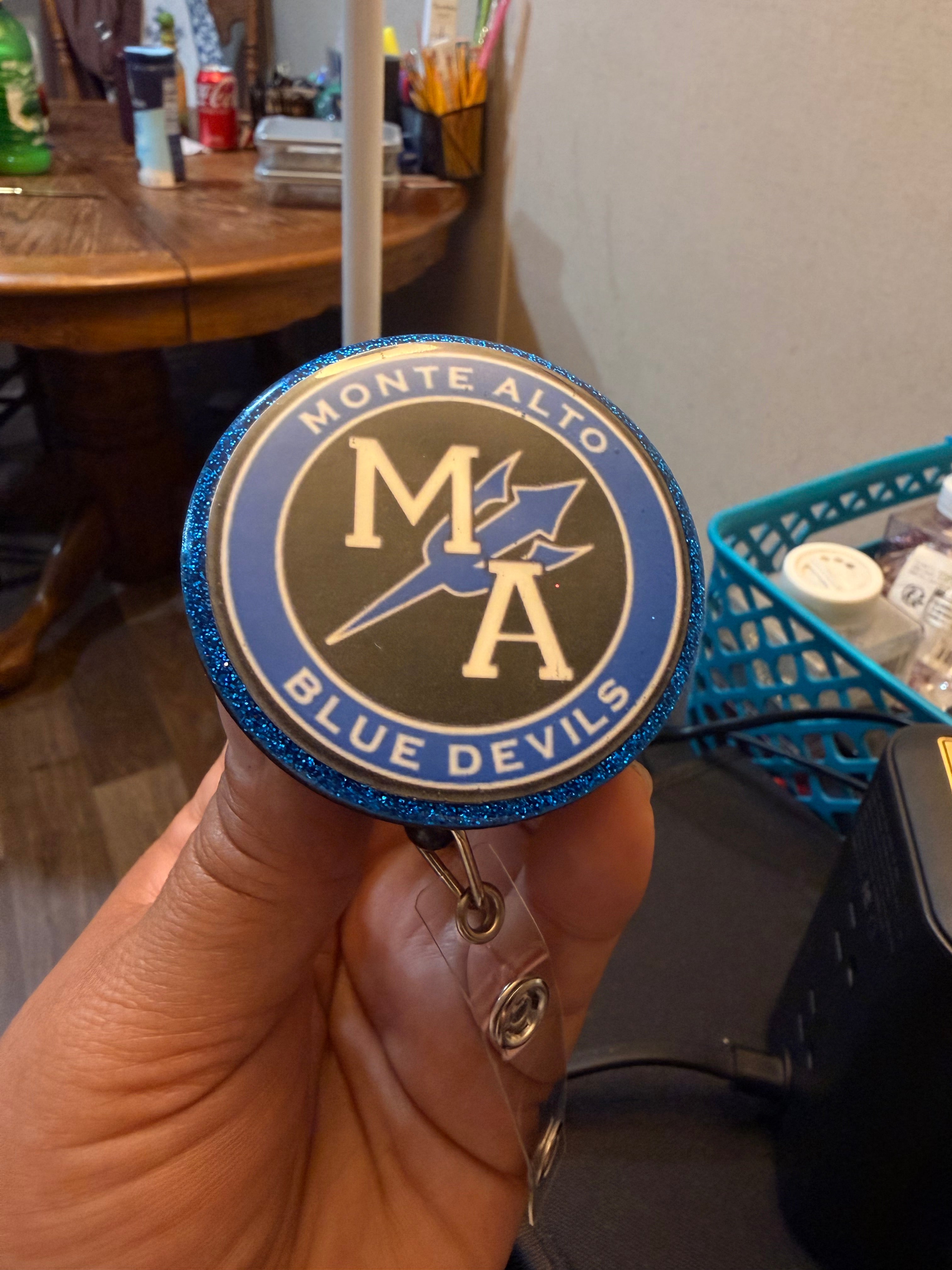 MA blue pitchfork -badge reel & topper